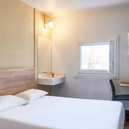 Hotel Hotelf1 Mazarin Les Champarts 2*