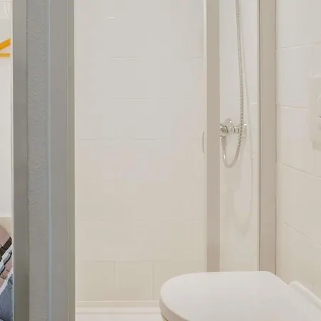 Hotel Hotelf1 Mazarin Les Champarts Chille