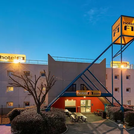 Hotelf1 Mazarin Les Champarts Chille