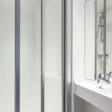 Hotelf1 Mazarin Les Champarts Hotel