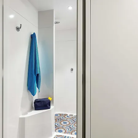 Hotelf1 Mazarin Les Champarts Chille