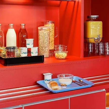 Hotelf1 Mazarin Les Champarts