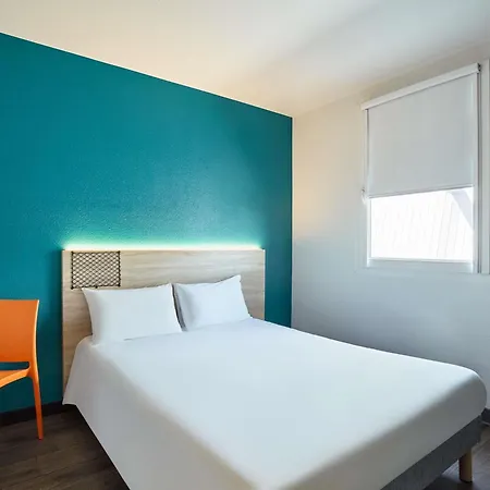 Hotel Hotelf1 Mazarin Les Champarts