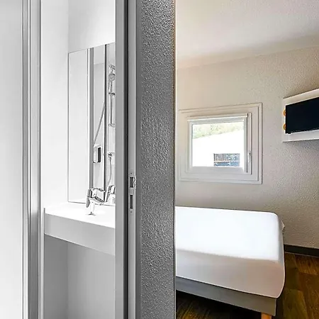 Hotelf1 Mazarin Les Champarts Hotel 2*